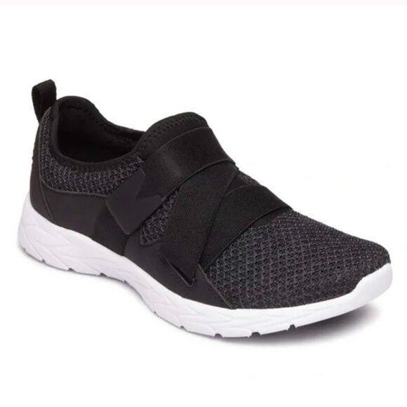 Vionic Aimmy Active Sneaker in Black - Picture 1 of 5